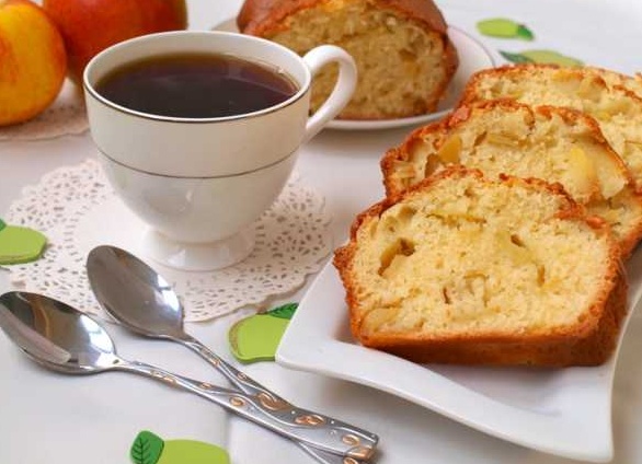 МАННИК с яблоками на кефире