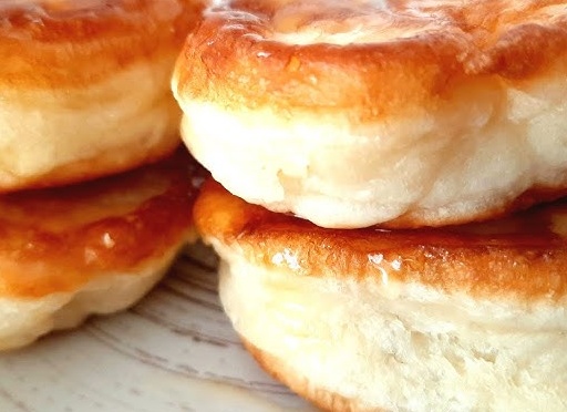 Пышные оладьи на дрожжах