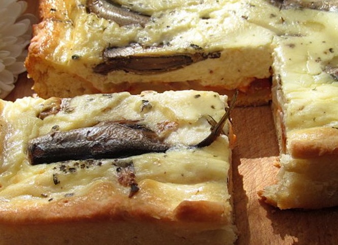 Пирог со шпротами