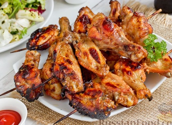 Шашлык из куриных крыльев в духовке