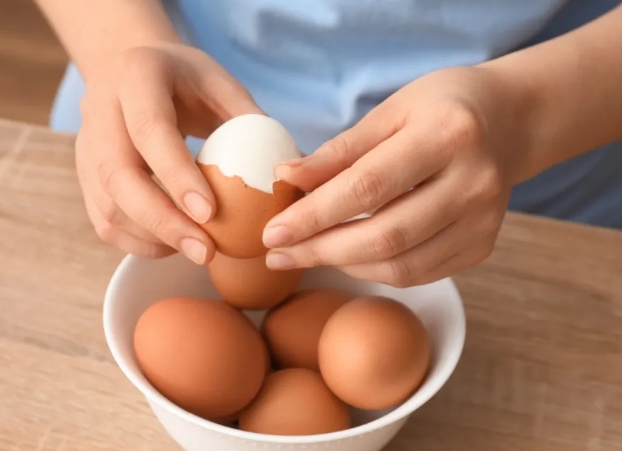 Как варить яйца, чтобы они хорошо чистились