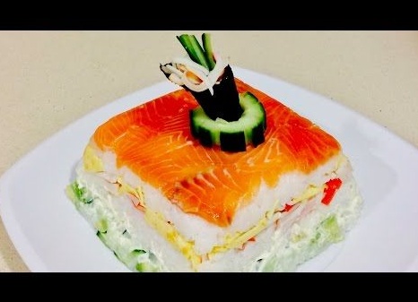Рыбный салат-торт «Суши» на новогодний стол