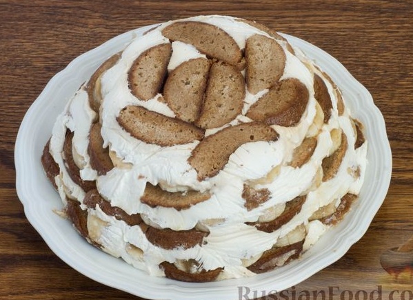 Торт из пряников с бананами и сметаной